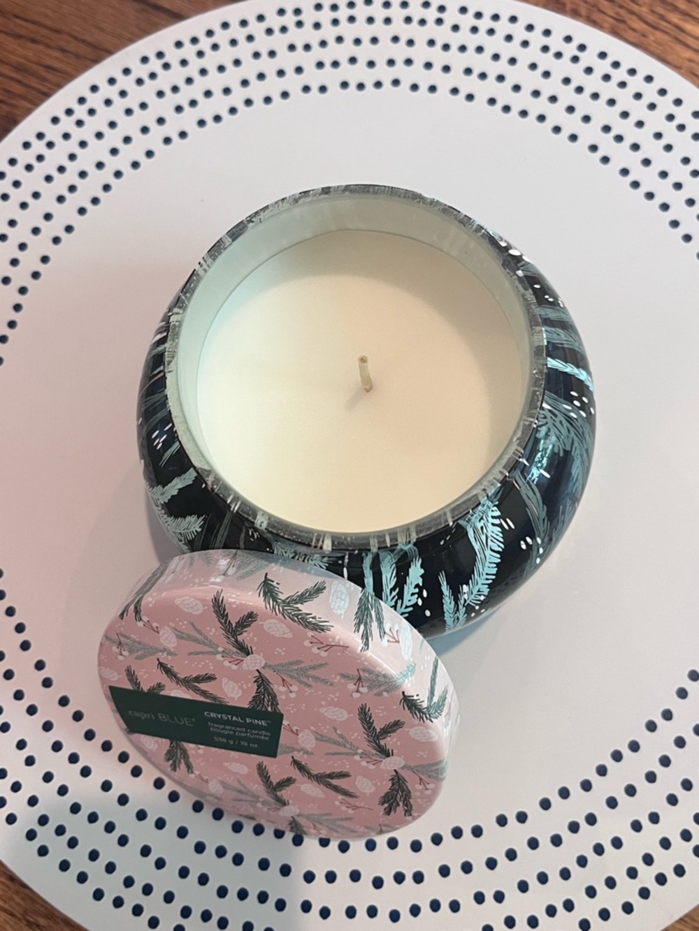 Capri Blue Crystal Pine Candle 19oz - Picture 3 of 5